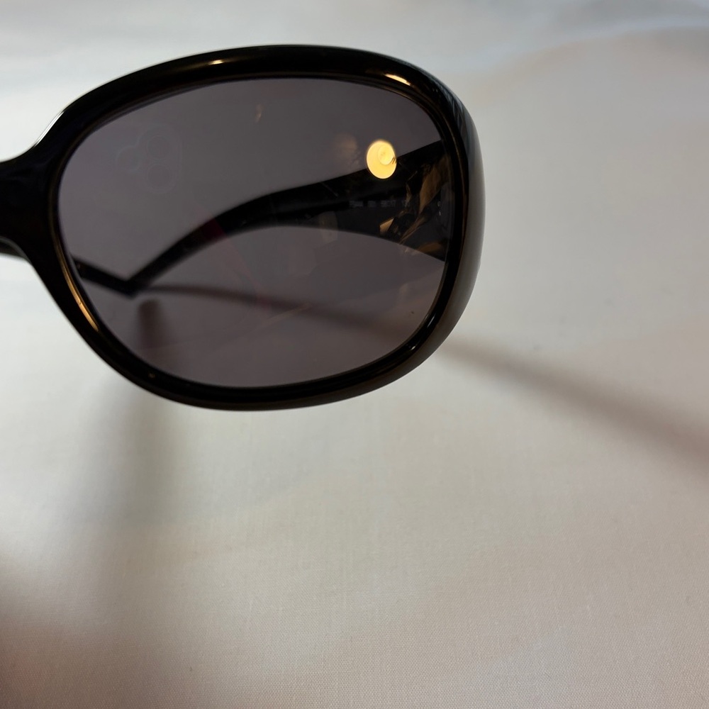Authentic Fendi Sunglasses/Fendi Case!! - Picture 6 of 9